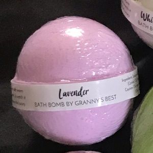 SOLD OUT! ❤️4/$25 ❤️ LAVENDER BATH BOMB 5.5oz
